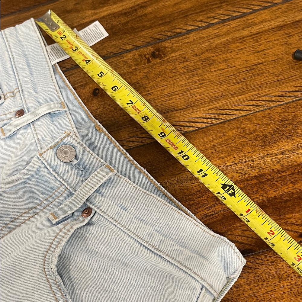 Levi’s 501 Mid Thigh Cutoff Denim Jean Shorts light wash blue button fly sz 27 - Picture 9 of 13
